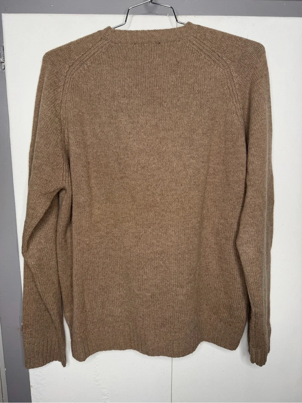 J. Crew Men Crewneck Lambs Wool Sweater Size Large Brown Minimalist Quiet Luxury